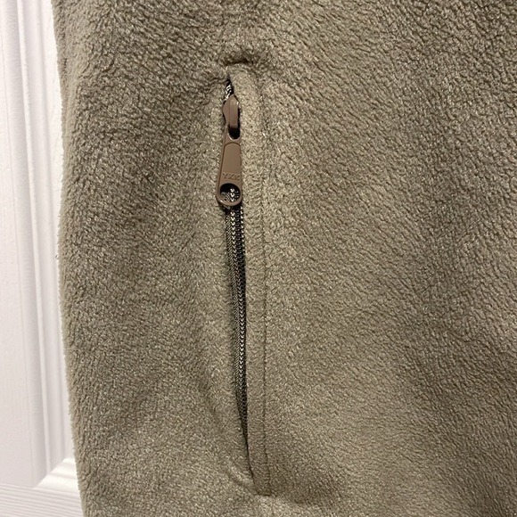 Columbia Olive Green Vest Small Size - Picture 5 of 9